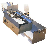 Colleuse d'enveloppes